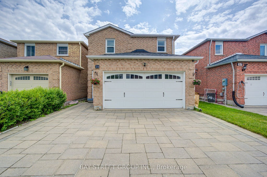 Photo of 39 Ketchum Crescent, Markham, ON L3S 3G2 (MLS # N13459640)