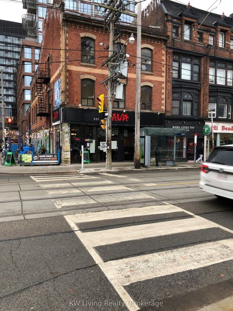 537&539 Queen Street W 2, 2/F Toronto ON M5V 2B6