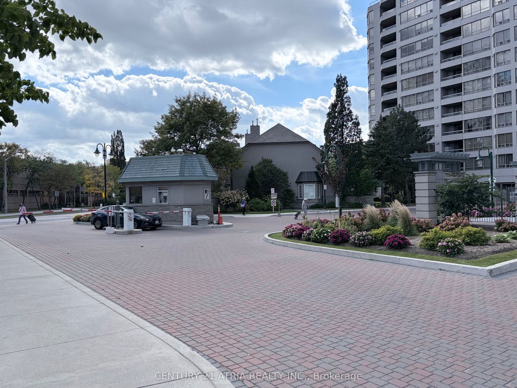 Photo of 168 Bonis Avenue #602, Toronto, ON M1T 3V6 (MLS # E14015252)
