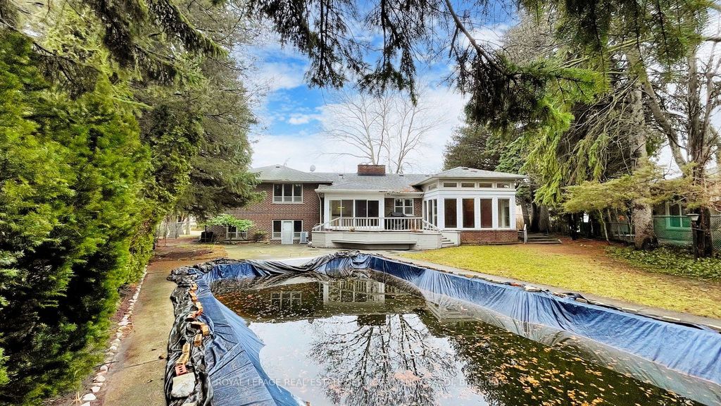 Photo of 2 Colvestone Road, Toronto, ON M2L 1X3 (MLS # C12964098)