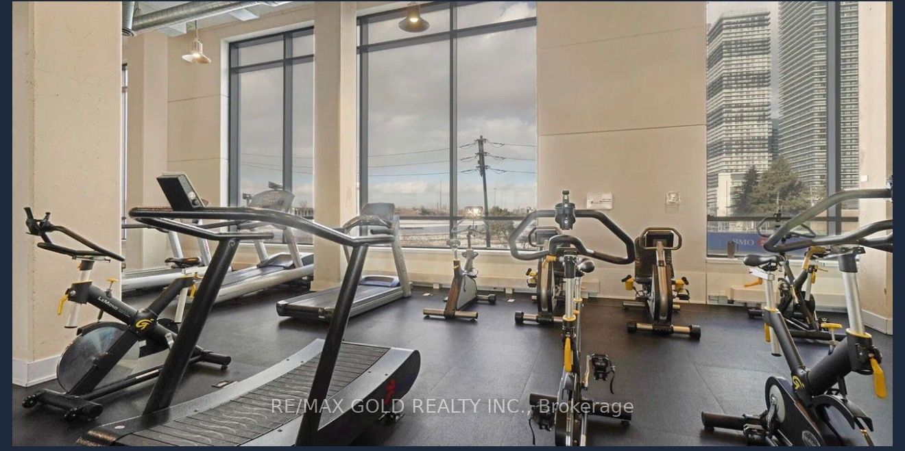 2200 Lakeshore Boulevard W 4104