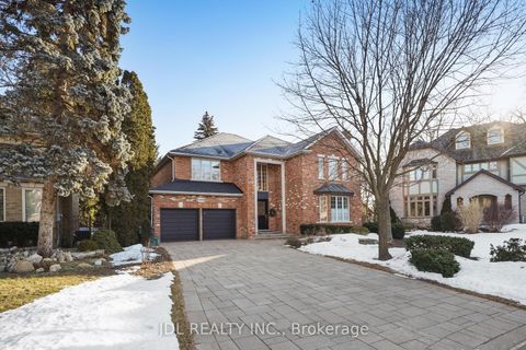 1283 Lindburgh Court Mississauga ON L5H 4J2