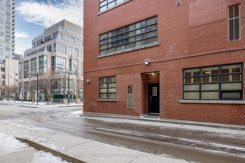 Photo of 10 Wellesley Place #101, Toronto, ON M4Y 1B1 (MLS # C12257085)