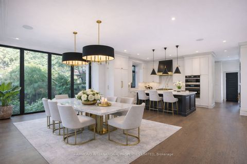 4 Braywin Drive Toronto ON M9P 2P1