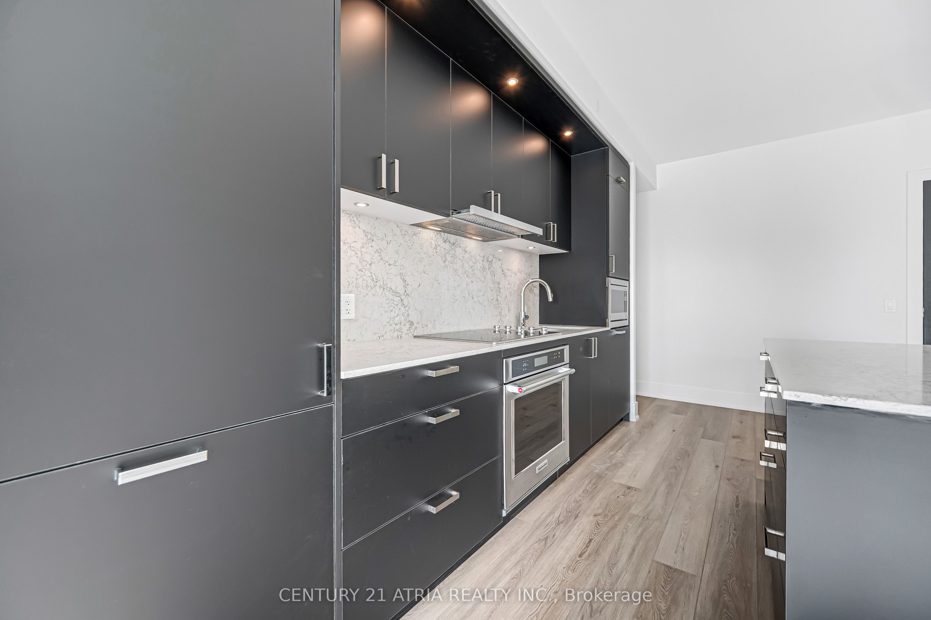 259 The Kingsway N/A 608