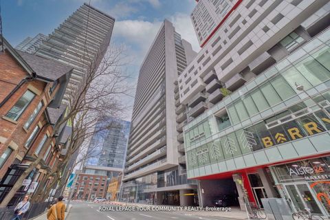 Photo of 330 Richmond Street W #1711, Toronto, ON M5V 1X2 (MLS # C12424534)