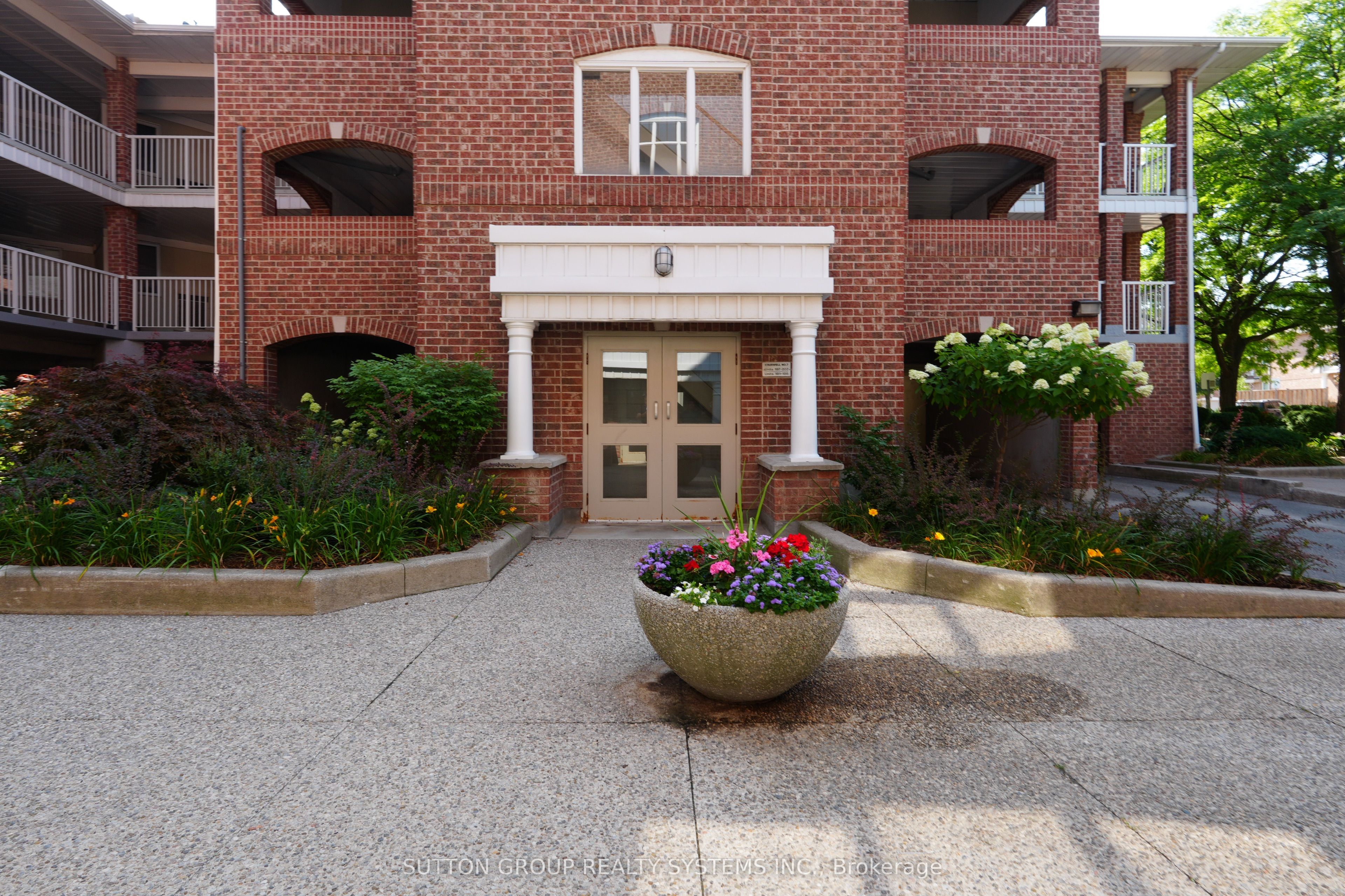 103 Bristol Road E 183