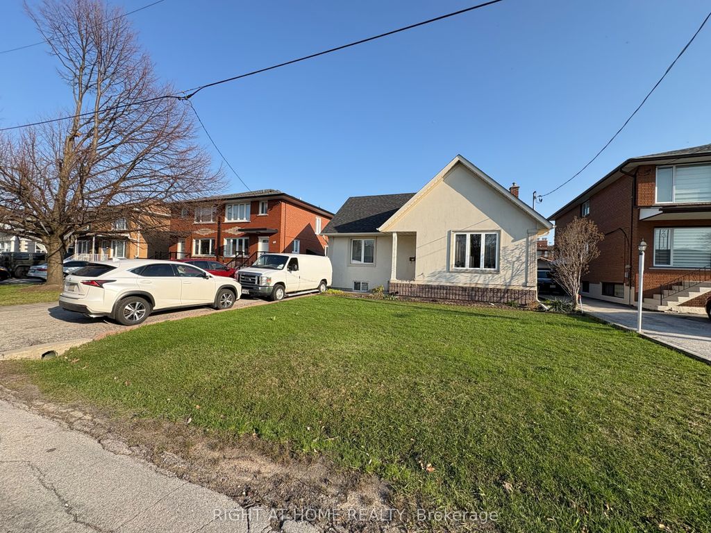 Photo of 25 Burlingame Road, Toronto, ON M8W 1Y7 (MLS # W13045268)
