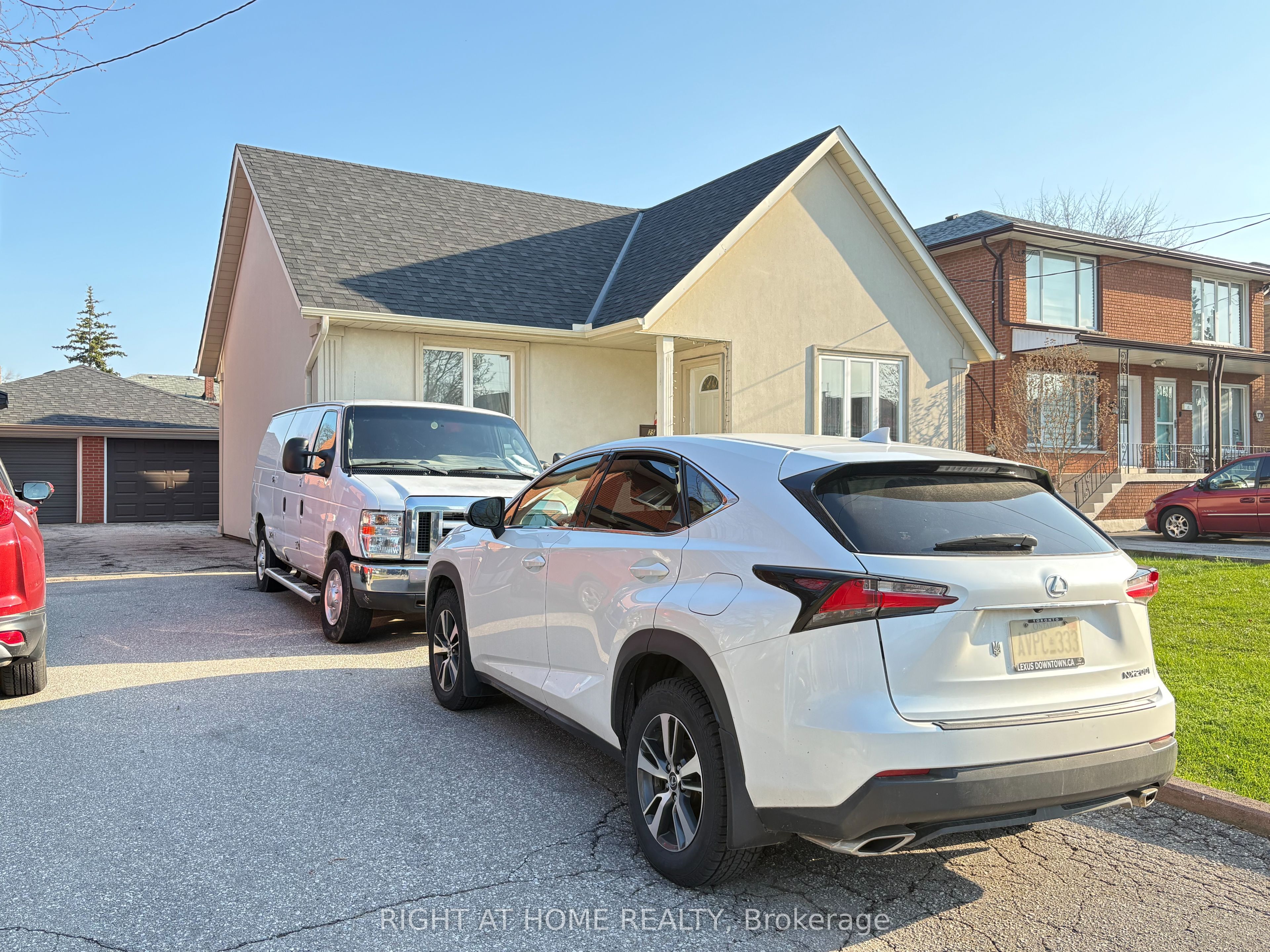 25 Burlingame Road