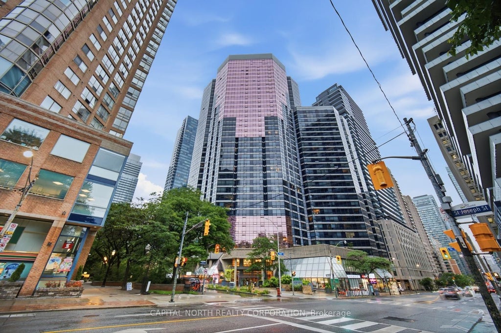 Photo of 1001 Bay Street #610, Toronto, ON M5S 3A6 (MLS # C13613794)