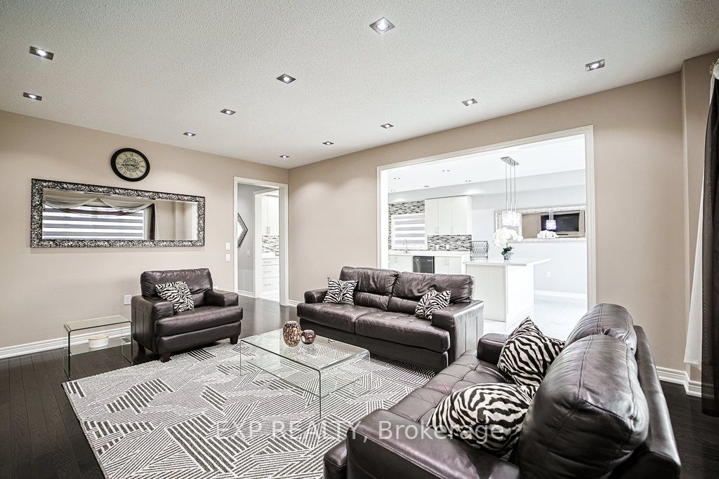 29 Fieldstone Lane Avenue