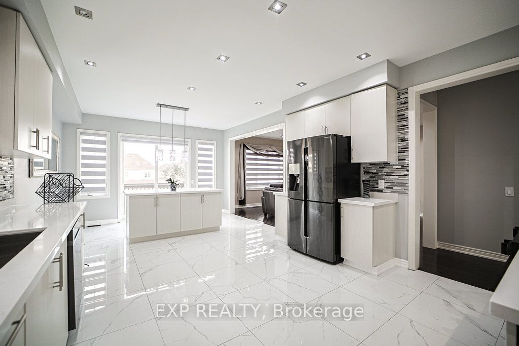 29 Fieldstone Lane Avenue