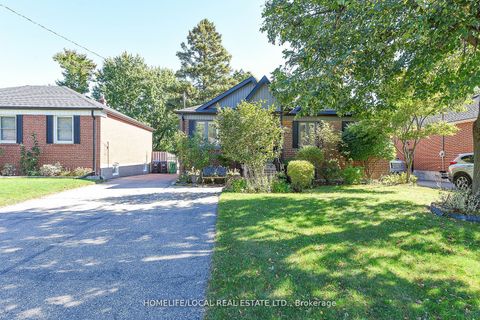 570 Exbury Crescent Mississauga ON L5G 2P4