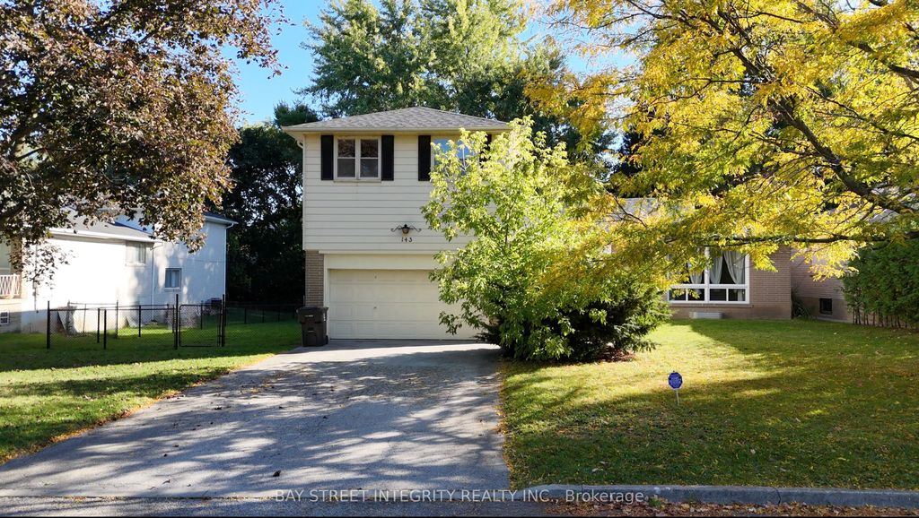 Photo of 143 Munro Boulevard, Toronto, ON M2P 1C9 (MLS # C12458726)