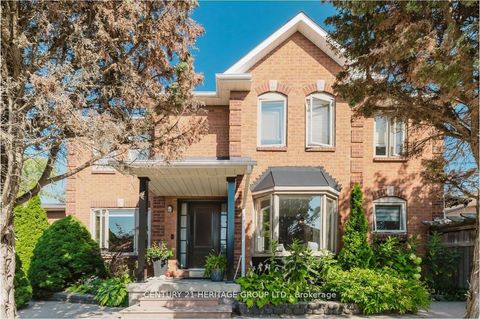 Photo of 147 Pentland Crescent, Vaughan, ON L6A 1T4 (MLS # N12645508)