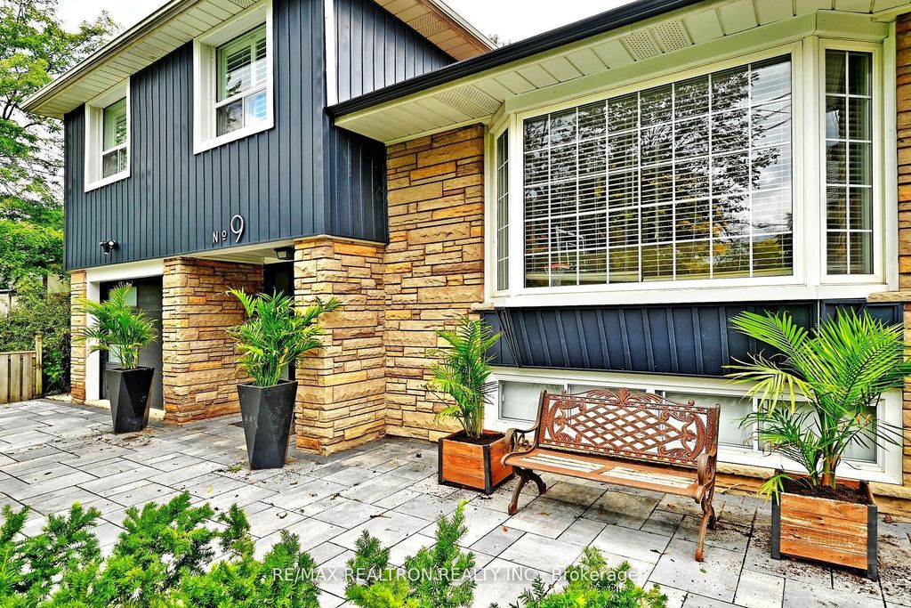 Photo of 9 Karen Road, Toronto, ON M3A 3L5 (MLS # C12660386)