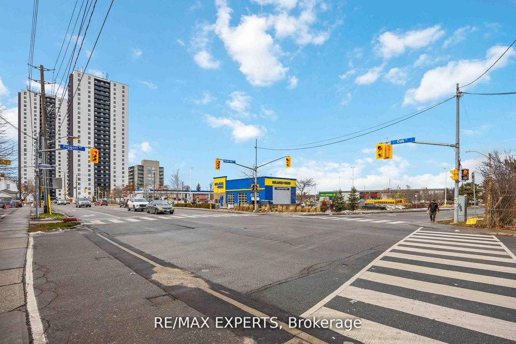 Photo of 19B Oak Street, Toronto, ON M9N 0A4 (MLS # W13107034)