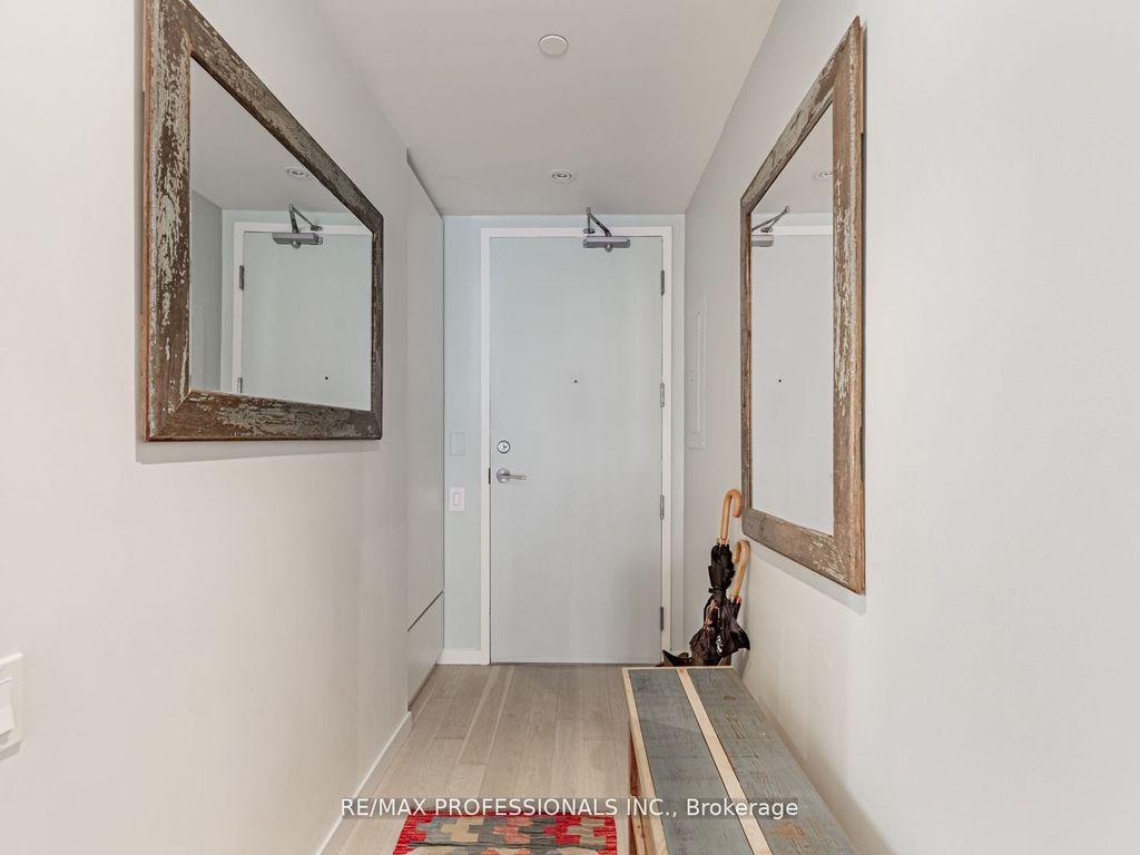 Photo of 383 Sorauren Avenue #401, Toronto, ON M6R 0A4 (MLS # W12581798)