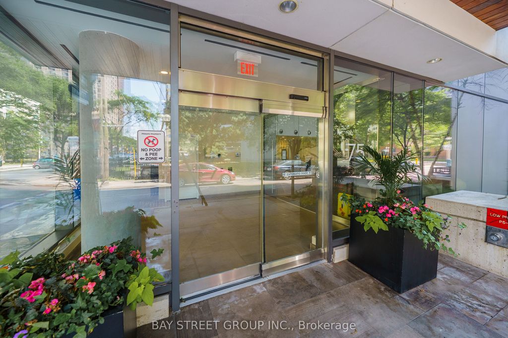 Photo of 75 St Nicholas Street #809, Toronto, ON M4Y 0A5 (MLS # C13514982)