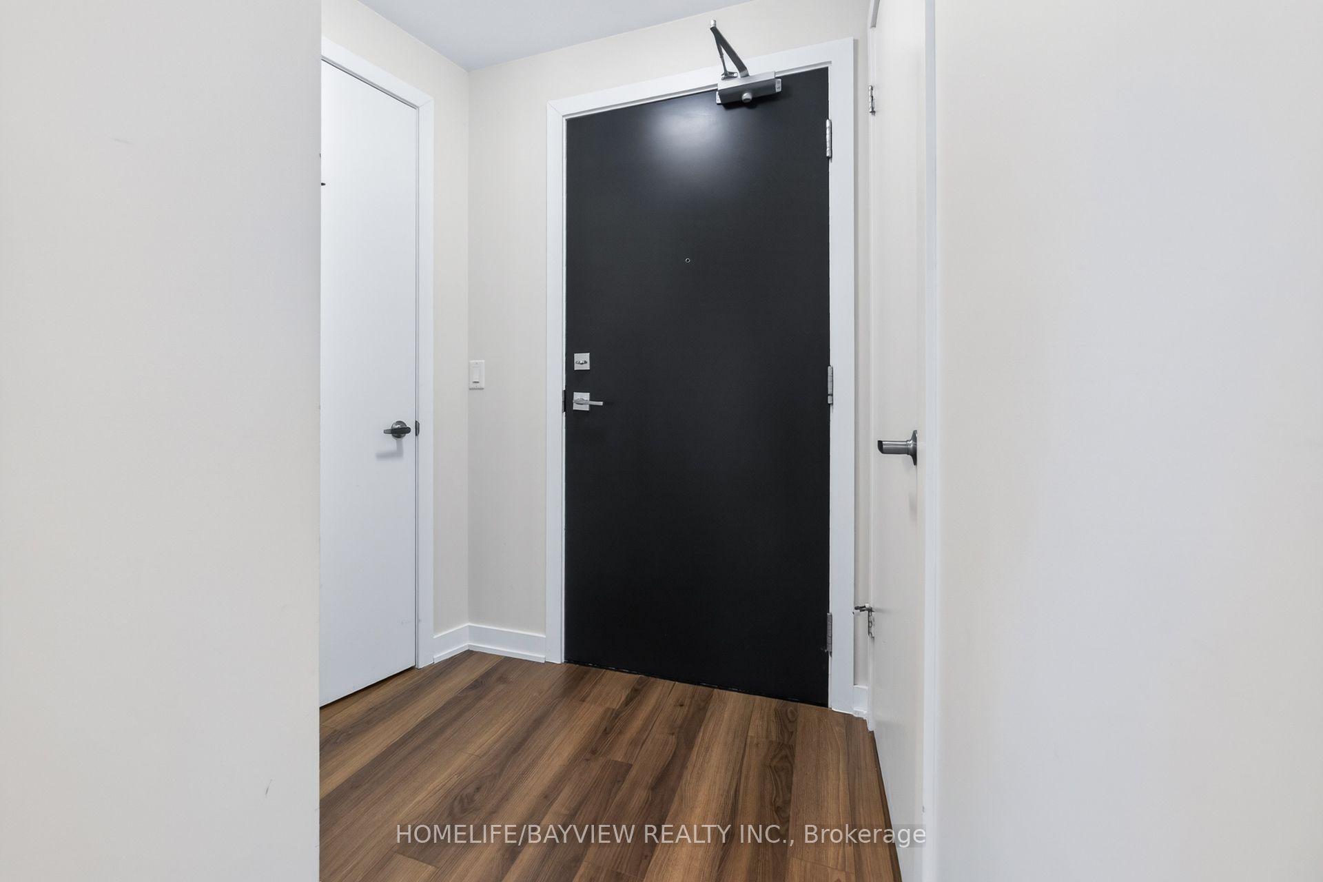 5230 Dundas Street A207