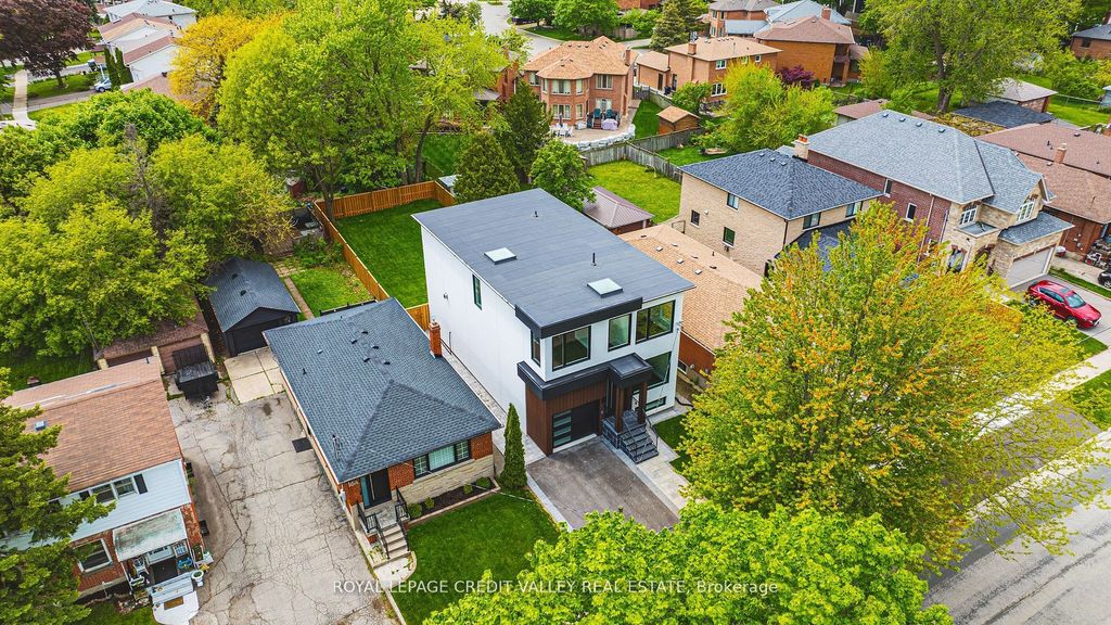 Photo of 18 Bellman Avenue, Toronto, ON M8W 4A3 (MLS # W12360989)