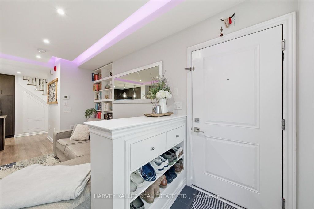 Photo of 95 Eastwood Park Gardens #21, Toronto, ON M8W 0B9 (MLS # W12734230)