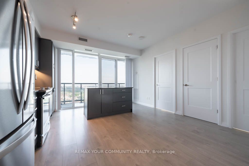 7895 Jane Street 3406