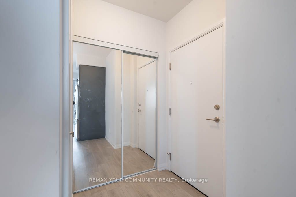 7895 Jane Street 3406
