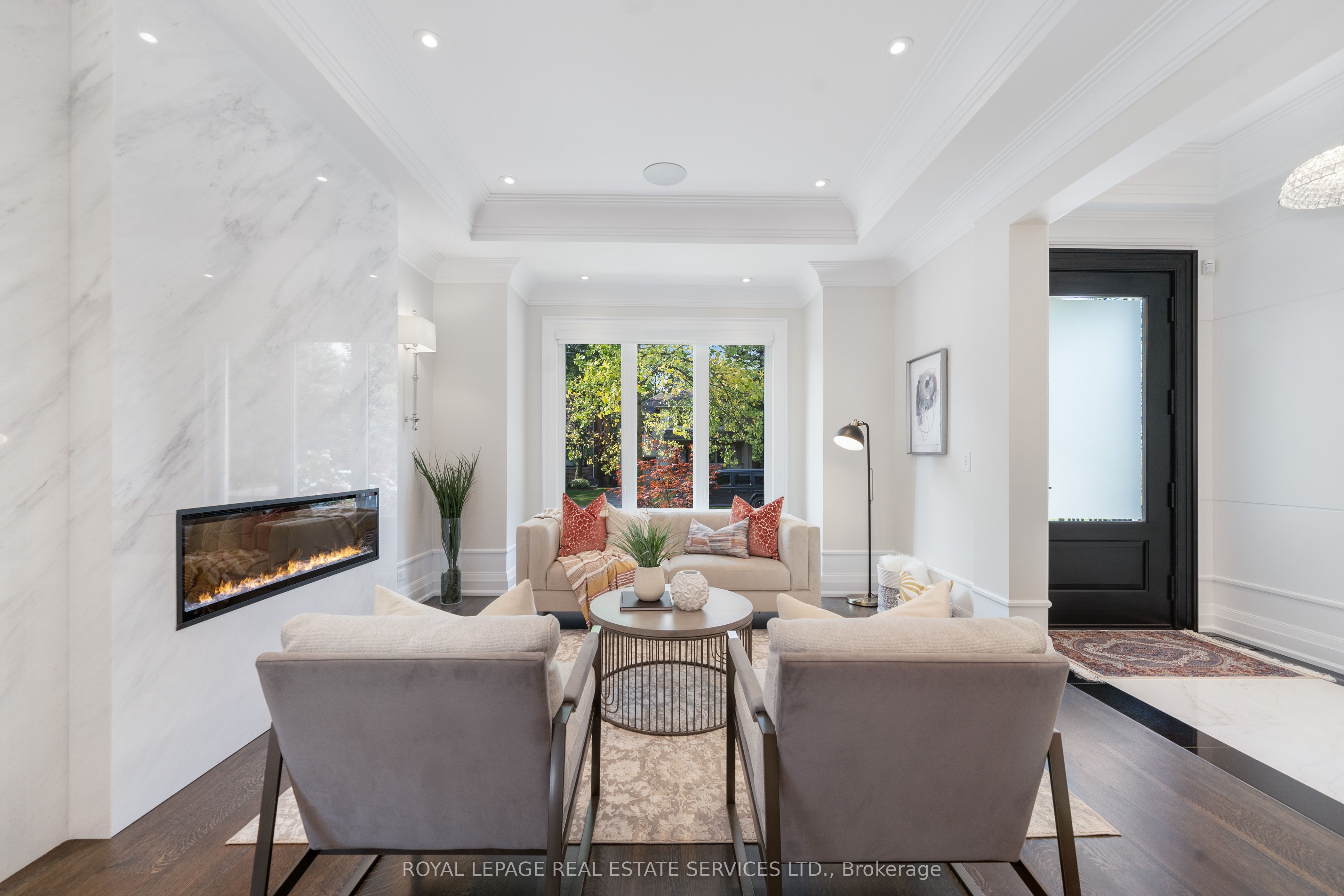 83 Kimbark Boulevard