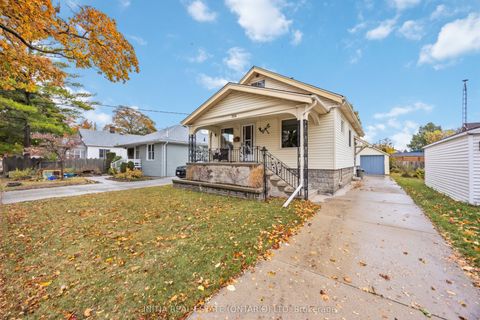 Photo of 356 Talfourd Street, Sarnia, ON N7T 1P9 (MLS # X12684052)