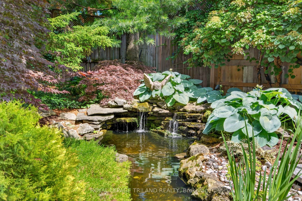 Photo of 774 Hellmuth Avenue, London East, ON N6A 3T7 (MLS # X13479520)