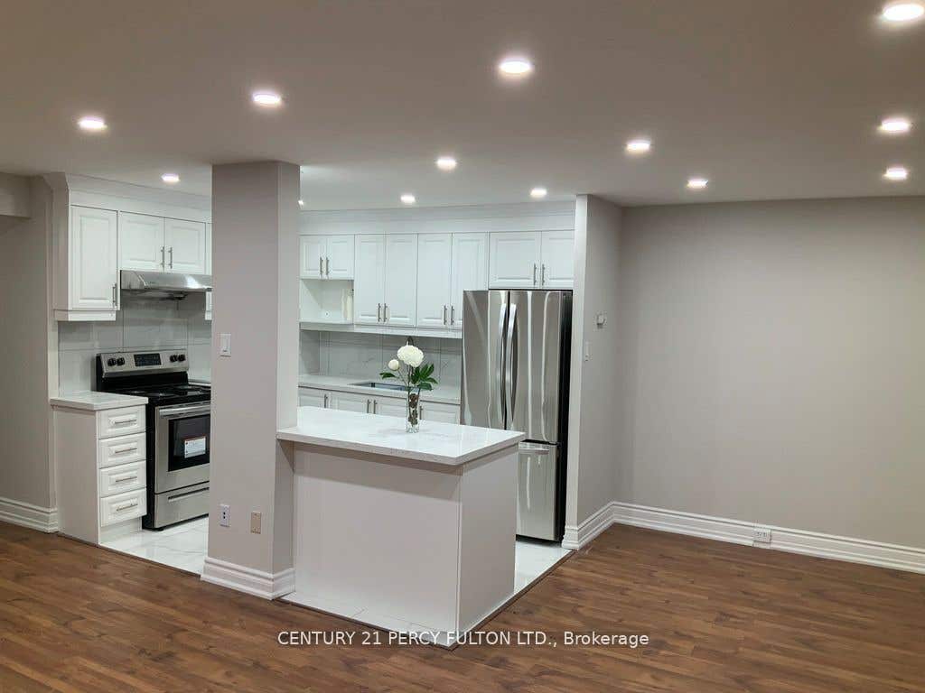 Photo of 10 Sunny Glen Way #1904, Toronto, ON M3C 2Z3 (MLS # C13564074)
