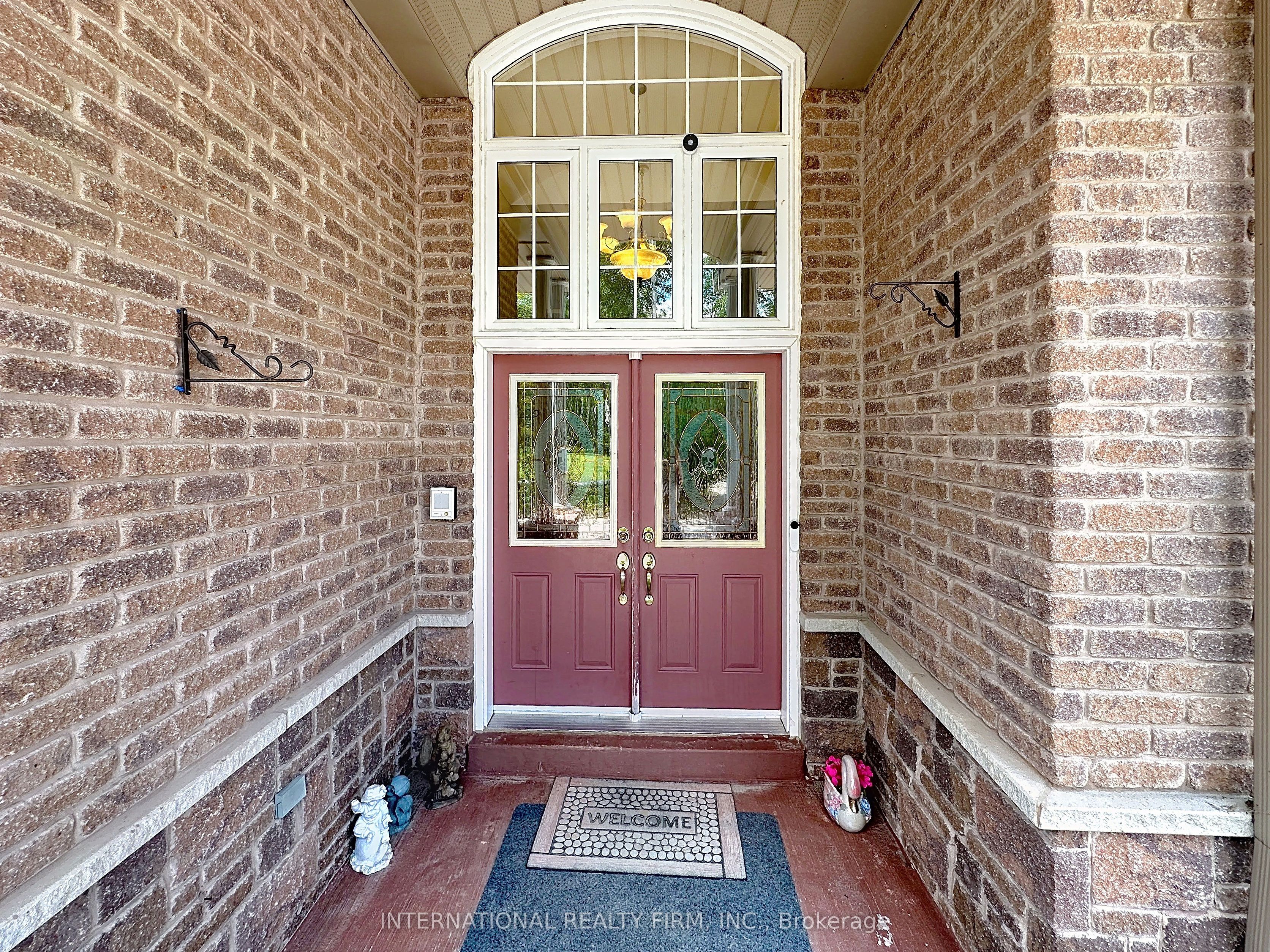 966 Shore Lane