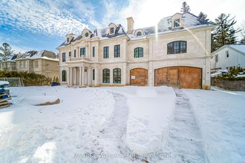 19 Royal Oak Drive Toronto ON M3C 2M3