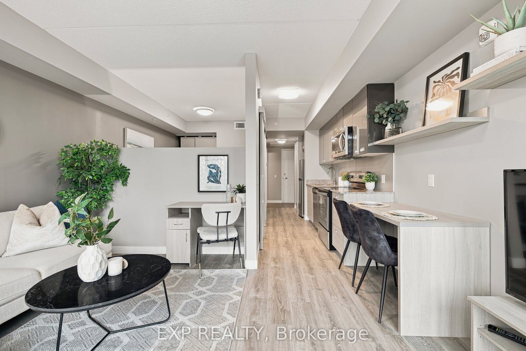 Photo of 250 Albert Street #615, Waterloo, ON N2L 3W5 (MLS # X13775830)