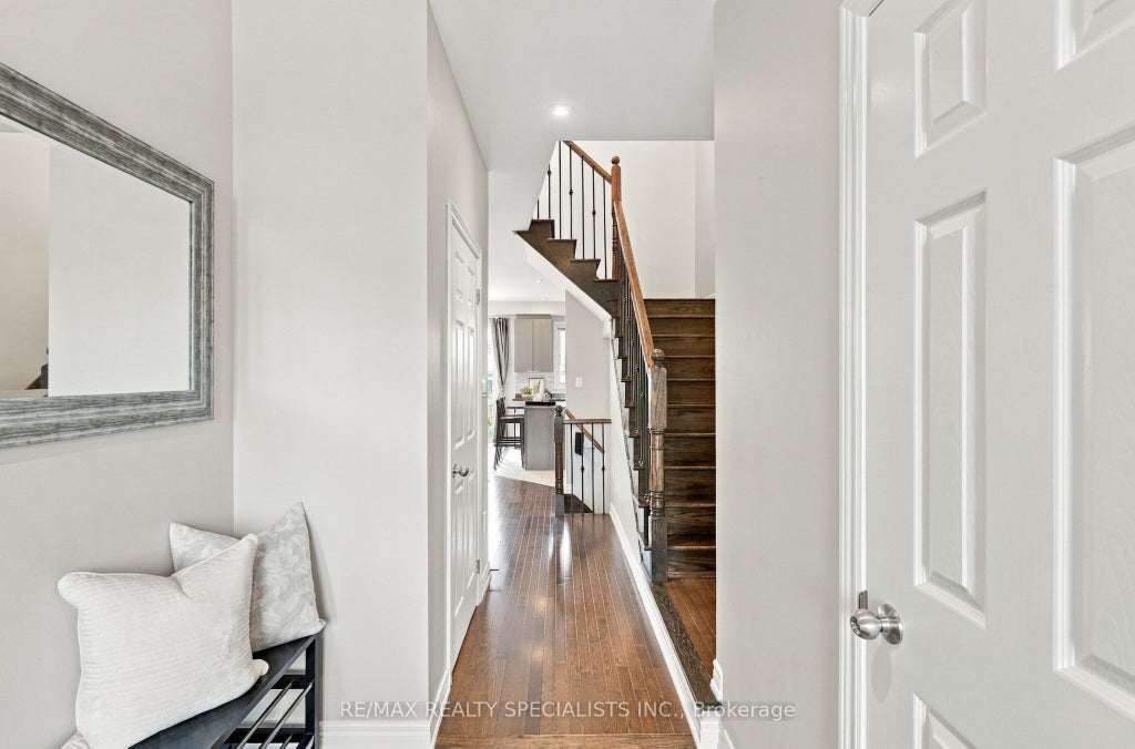 Photo of 766 Sugden Terrace, Milton, ON L9T 8K2 (MLS # W14016308)