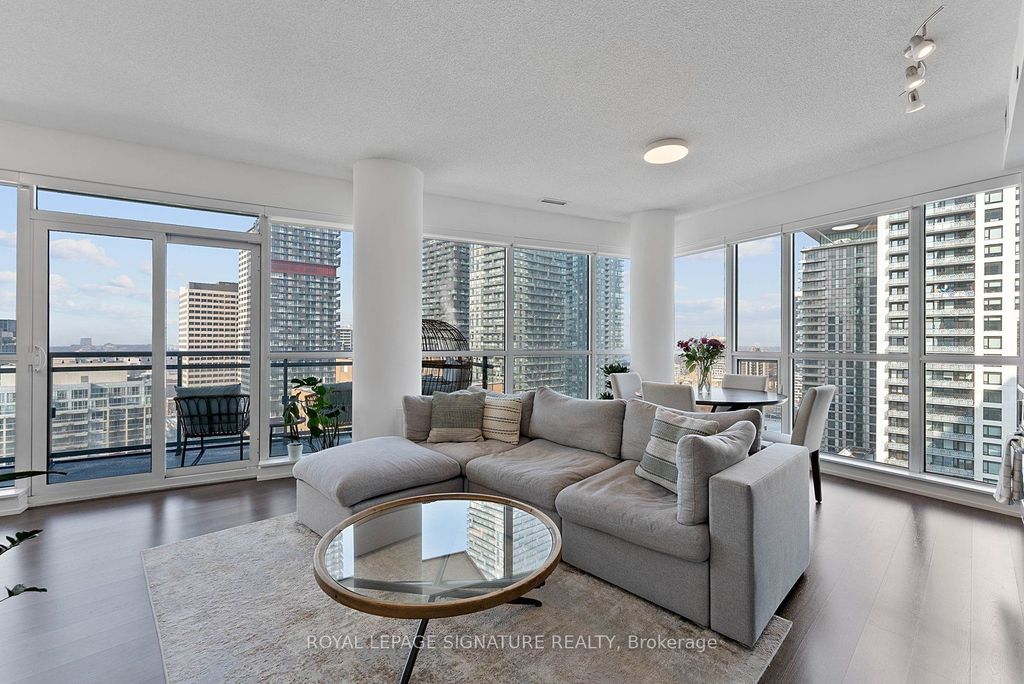 Photo of 89 Dunfield Avenue #1702, Toronto, ON M4S 0A4 (MLS # C12800814)