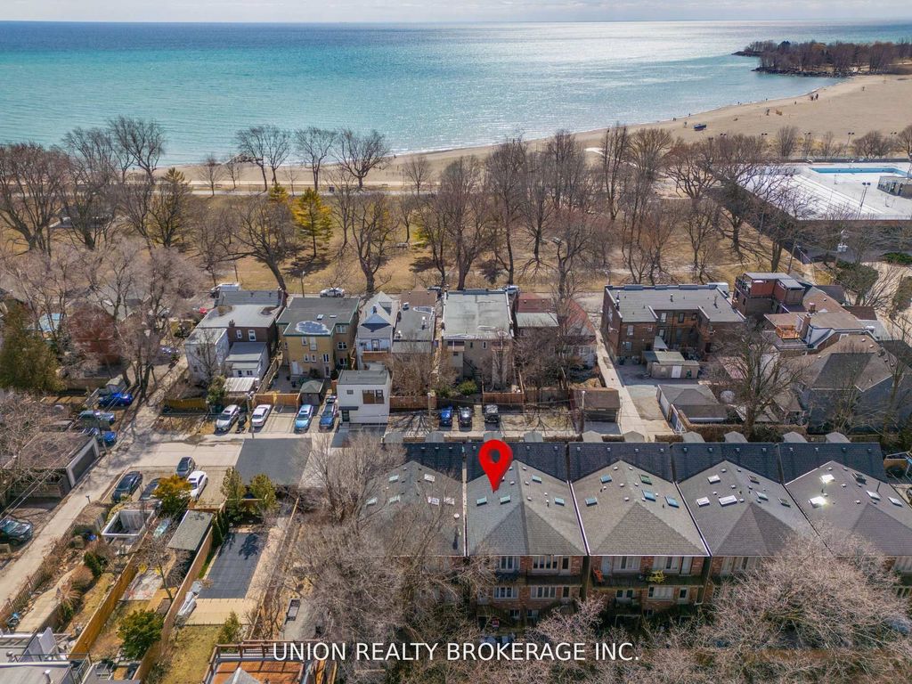 Photo of 59D Woodbine Avenue, Toronto, ON M4L 3P1 (MLS # E13130570)