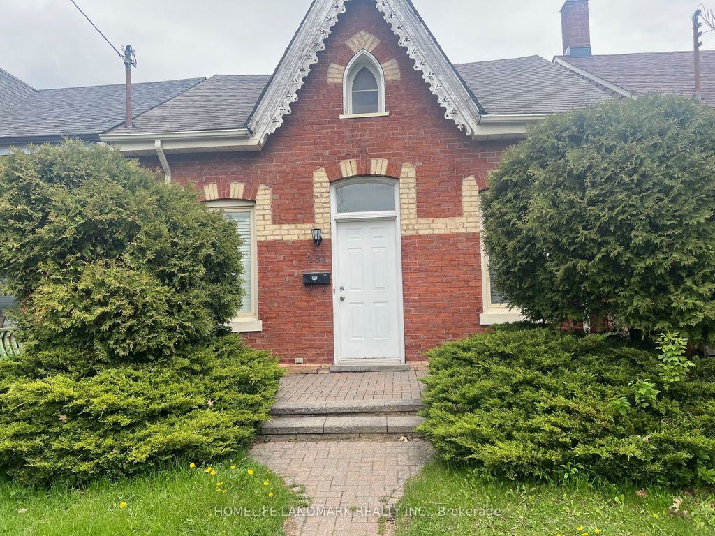 Photo of 231 Clinton Street, Toronto, ON M6G 2Y4 (MLS # C13107898)