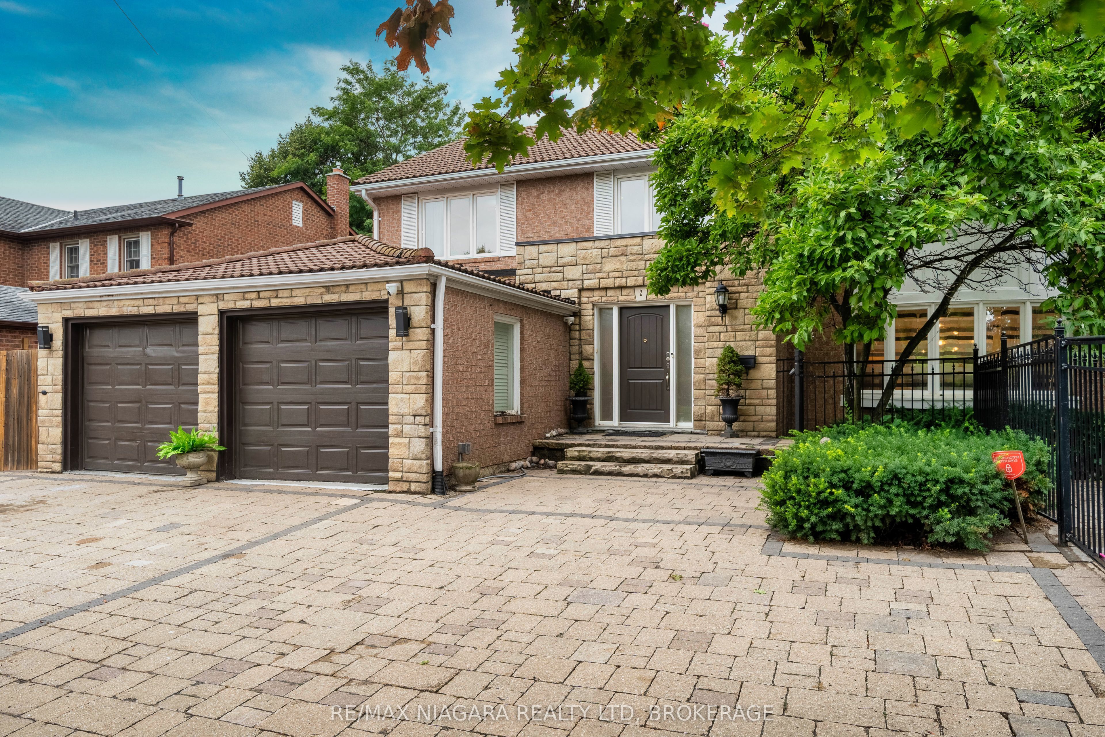 2 Aitken Circle