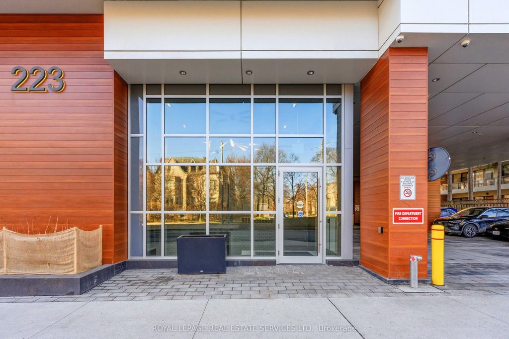 Photo of 223 St Clair Avenue W #508, Toronto, ON M4V 0A5 (MLS # C12989122)