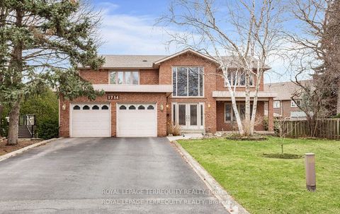 1714 Globe Court Mississauga ON L5L 3G5