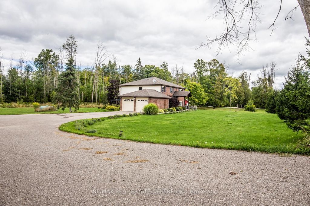 Photo of 9438 Wellington Rd 42 Road, Erin, ON N0B 1H0 (MLS # X12607542)