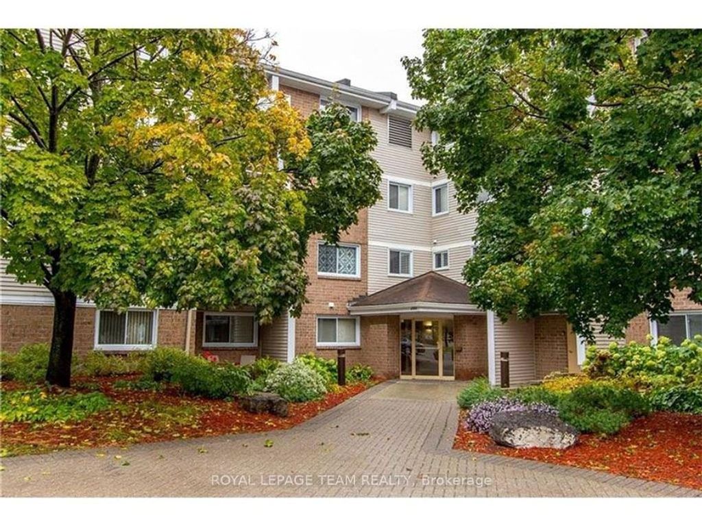 Photo of 260 Brittany Drive #118, Manor Park - Cardinal Glen and Area, ON K1K 4M2 (MLS # X12457863)