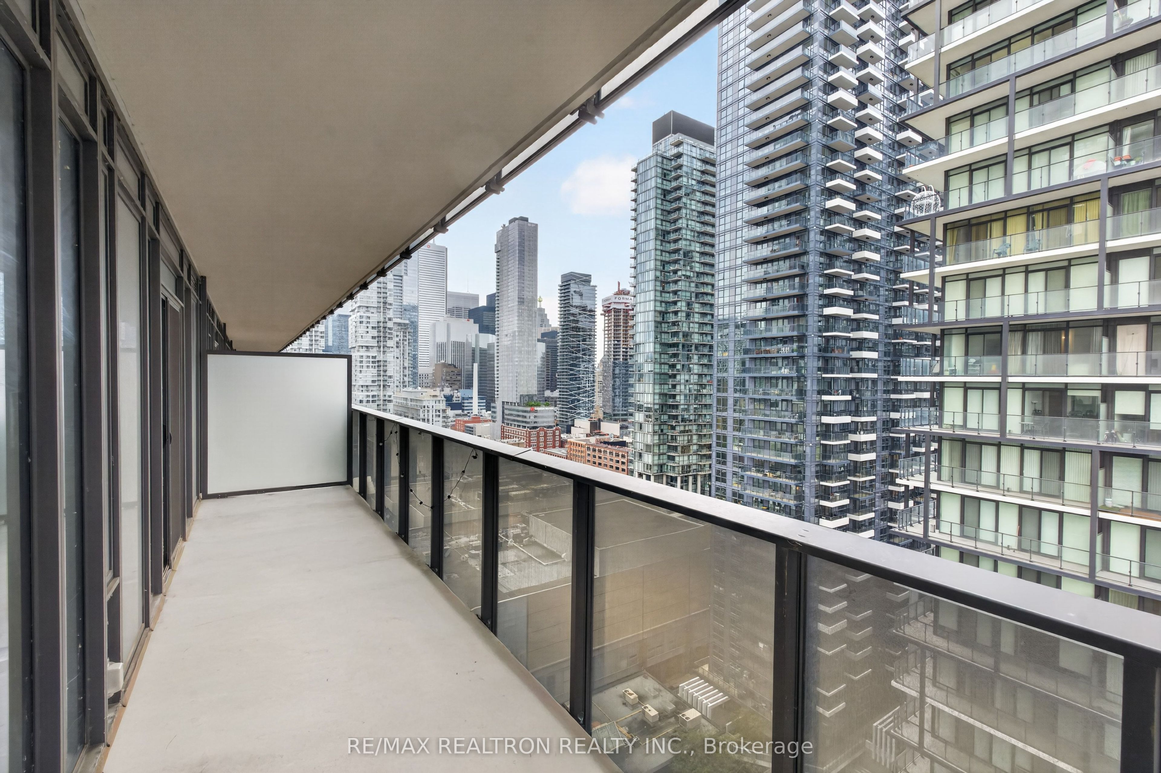 330 Richmond Street W 2203