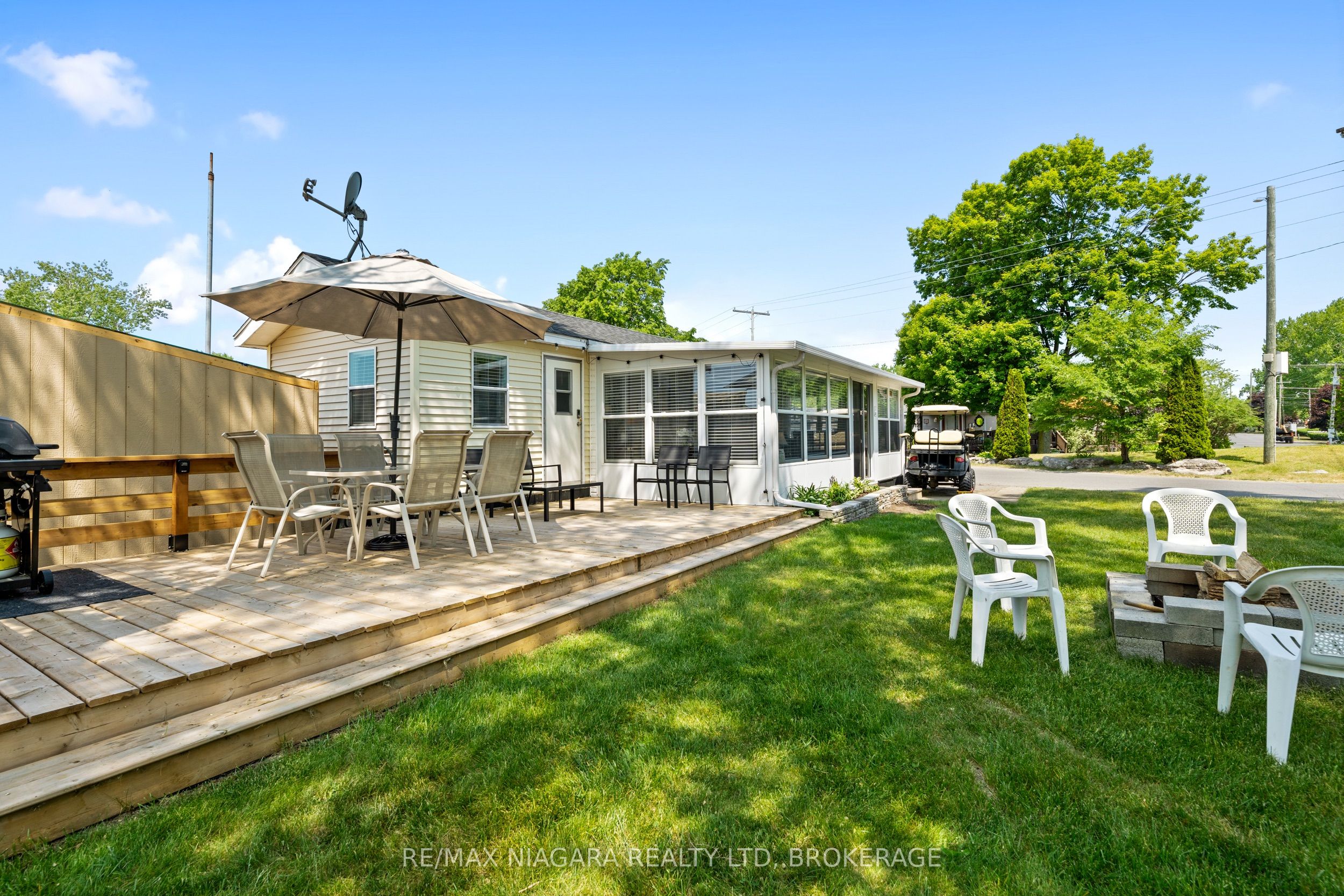 Photo 1 of 35 — 28 Mariner Crescent, Port Colborne, ON L0S 1R0