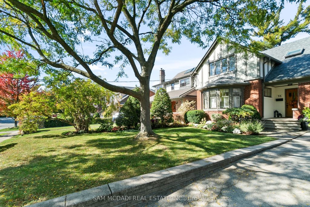 Photo of 98 Government Road, Toronto, ON M8X 1W5 (MLS # W13066952)