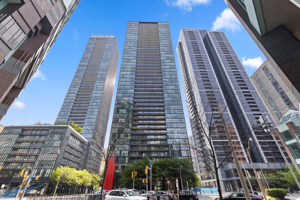 Photo of 110 Charles Street E #4403, Toronto, ON M4Y 1T5 (MLS # C13795104)