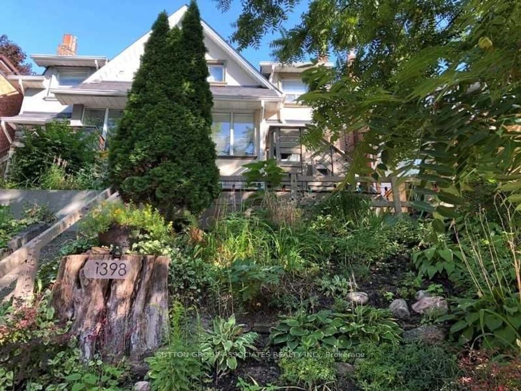 Photo of 1398 Davenport Road, Toronto, ON M6H 2G9 (MLS # W12799214)