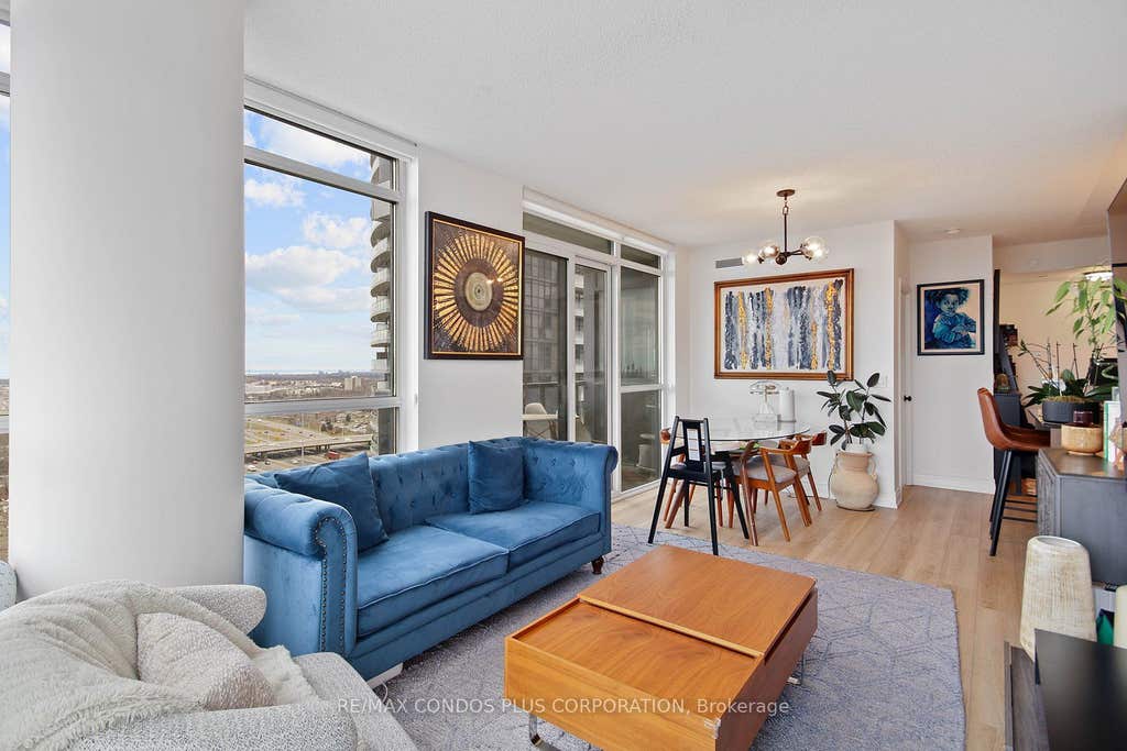 Photo of 9 Valhalla Inn Road #1802, Toronto, ON M9B 1S9 (MLS # W13568474)